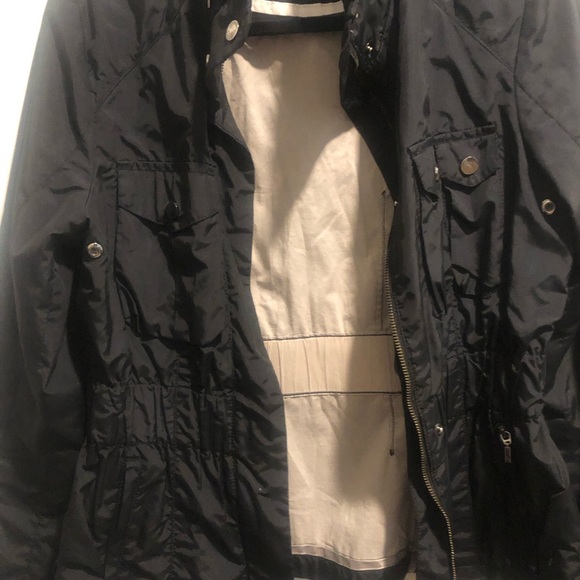 Zara women’s light weight utility style jacket - black, size medium - Picture 4 of 9